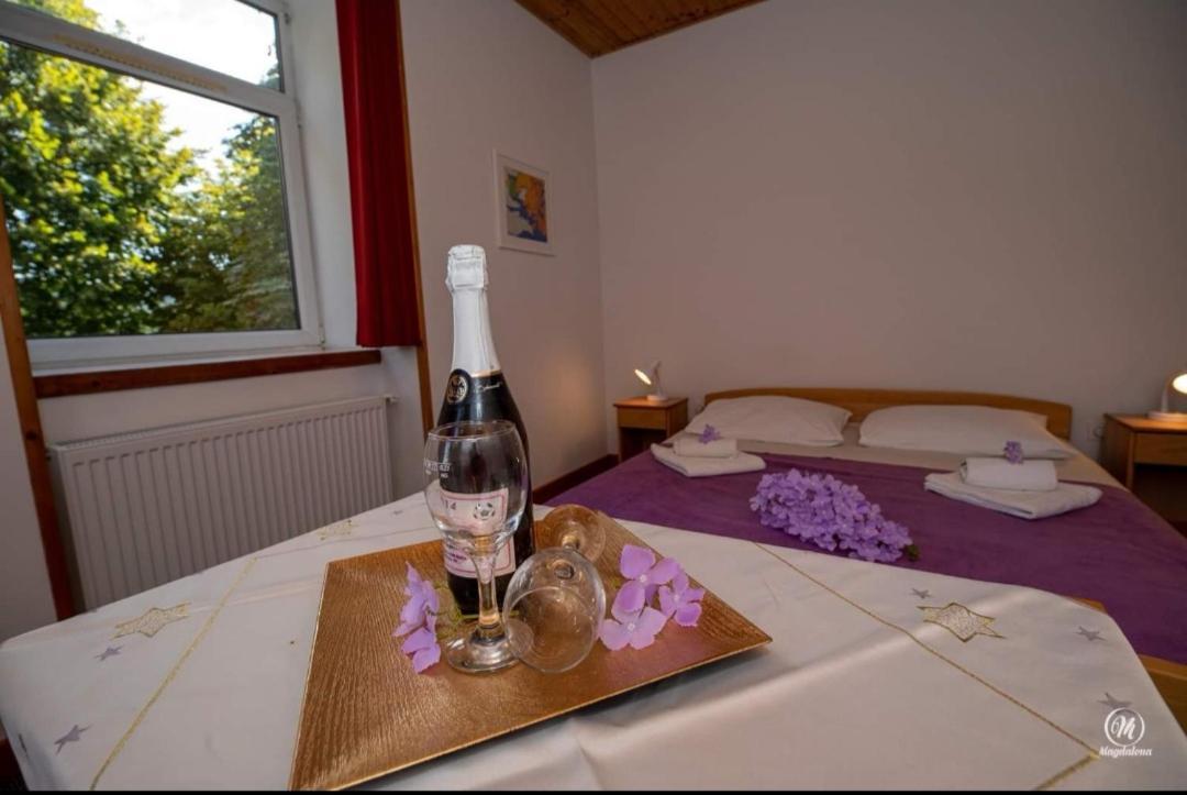 Fuzinarska Kuca Hotel Fužine Екстериор снимка
