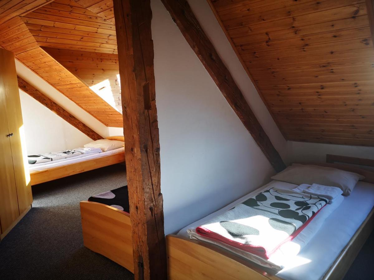 Fuzinarska Kuca Hotel Fužine Екстериор снимка